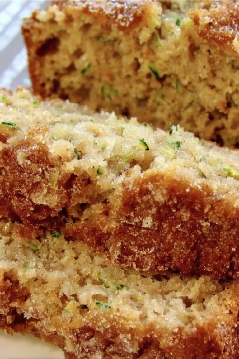 Super moist zucchini bread, delicious, fresh, homemade, healthy, green, tasty