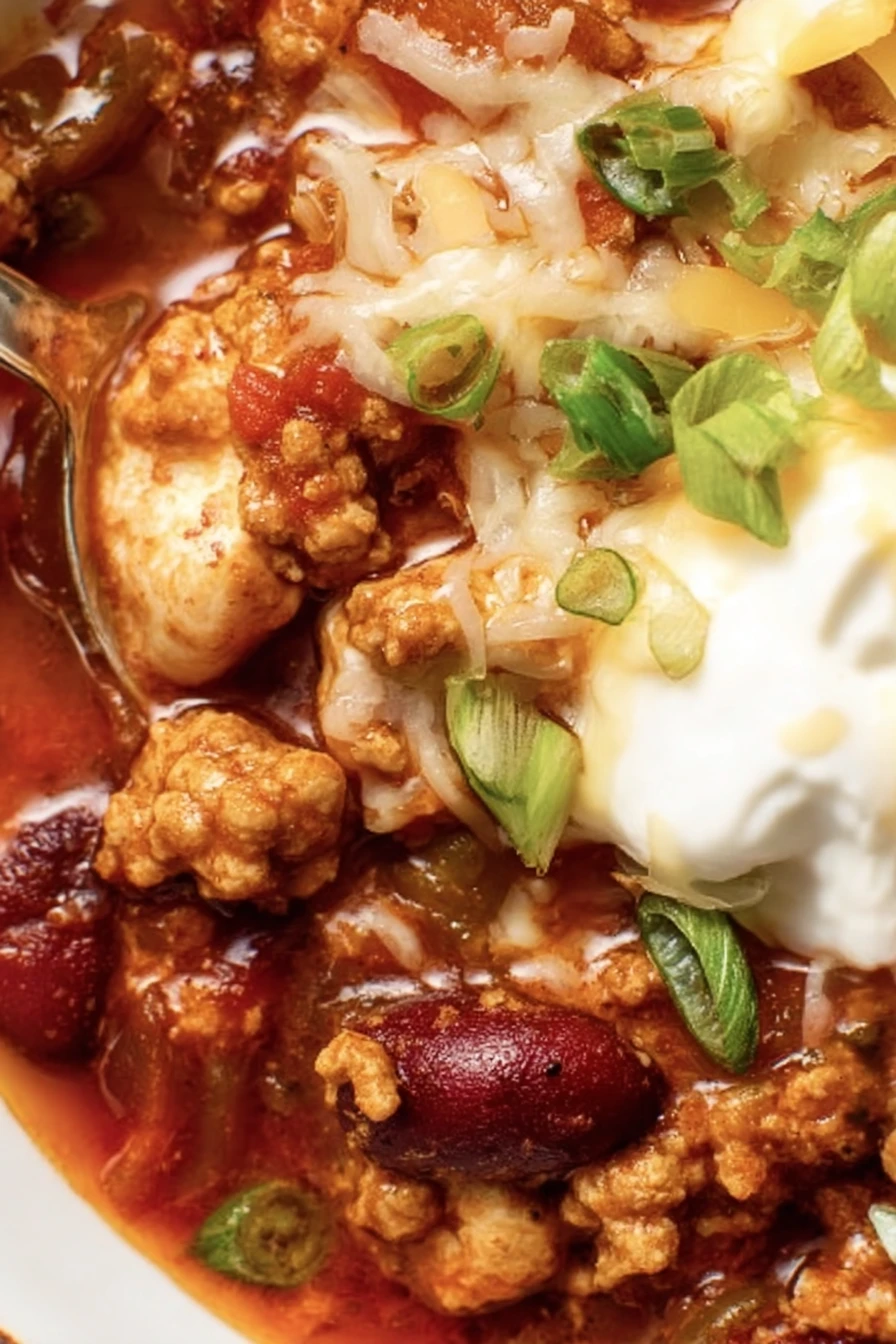 ground turkey chili, hearty, flavorful, savory, warming, comforting, homemade
